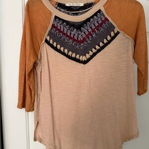 Free People Women's Beige & Rust Embroidered Raglan Top size small runs large